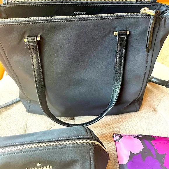 Kate Spade Black Tote (EUC) w/Matching New Travel Cosmetic Case & Foldable Tote - Picture 11 of 16